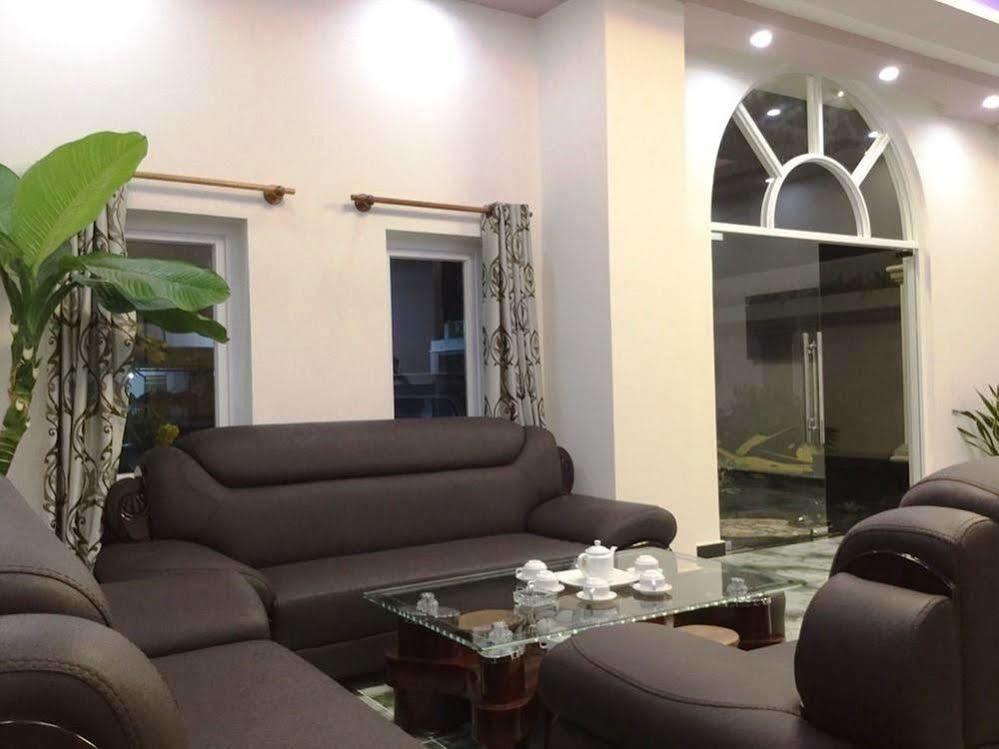 Jiny Tran Hotel Duong Dong  Exterior photo